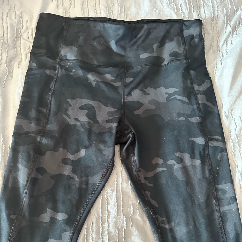 camo leggings